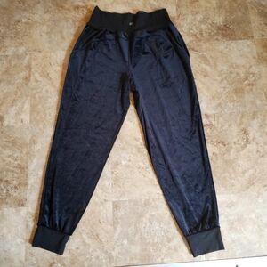 Athleta Black Activewear Pants / Salutation velvet Joggers